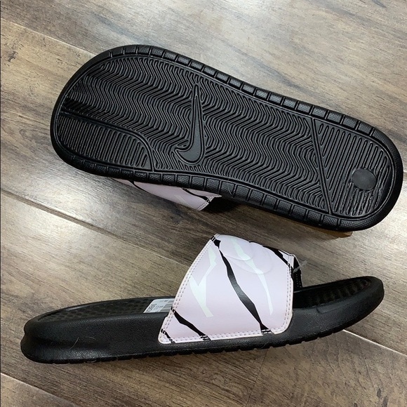 NIKE WMNS SLIDES multi colored - Picture 12 of 16